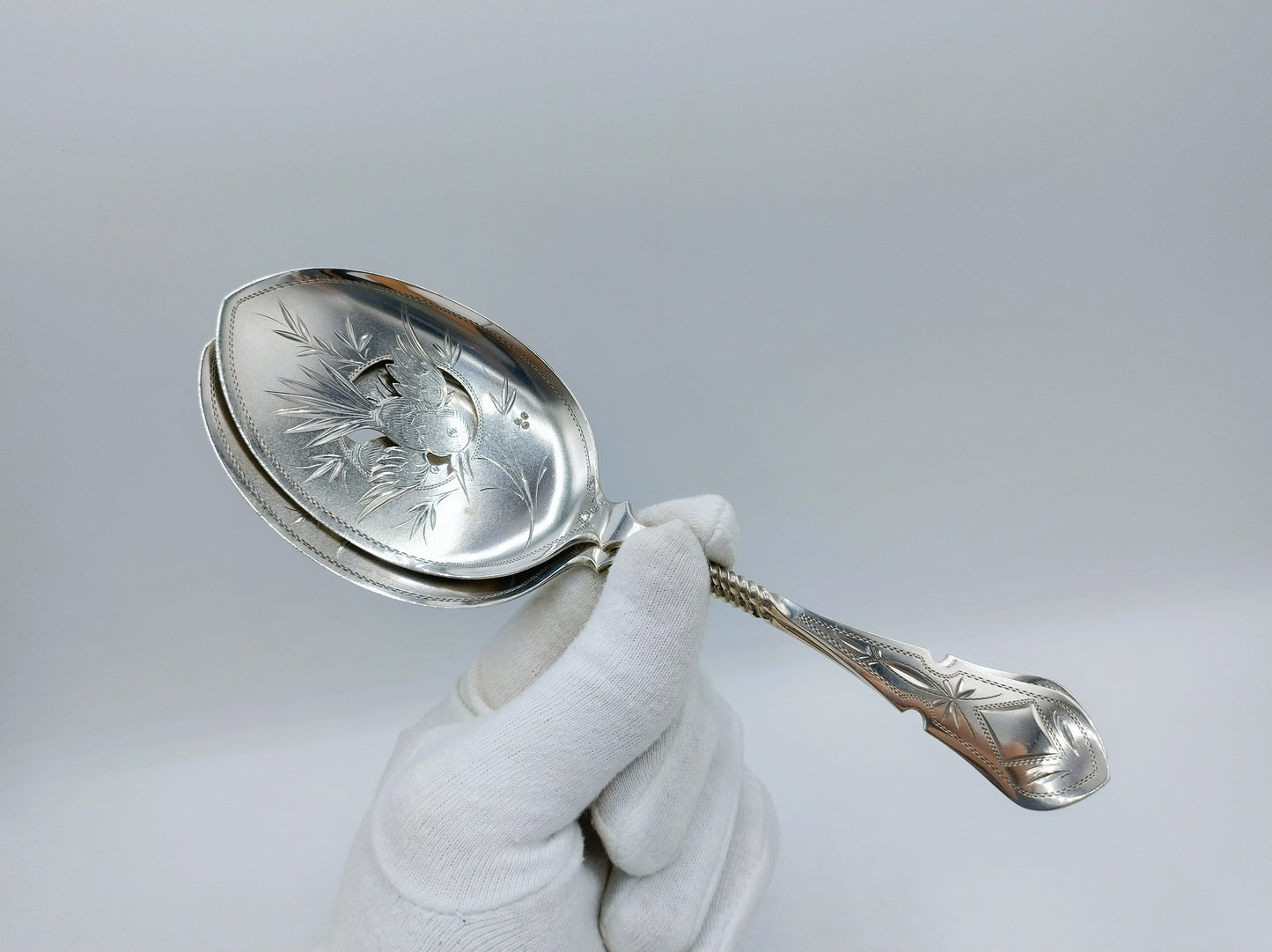 Set of silver fruit spoons / serving spoons, J.M. van Kempen en Zonen, Voorschoten, 1889