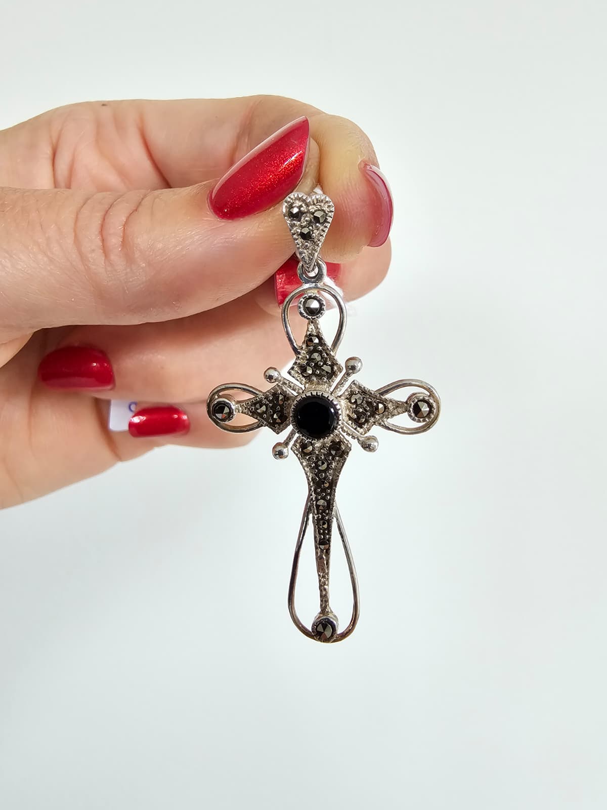 Zilveren kruishanger met onyx en markasiet, 925