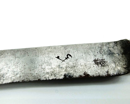 Antikes Messer mit silbernem Griff in Roggenlederscheide, N. Reek / Hoorn, 19. Jahrhundert.