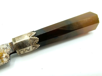 Schager knife with carnelian handle, 17th century