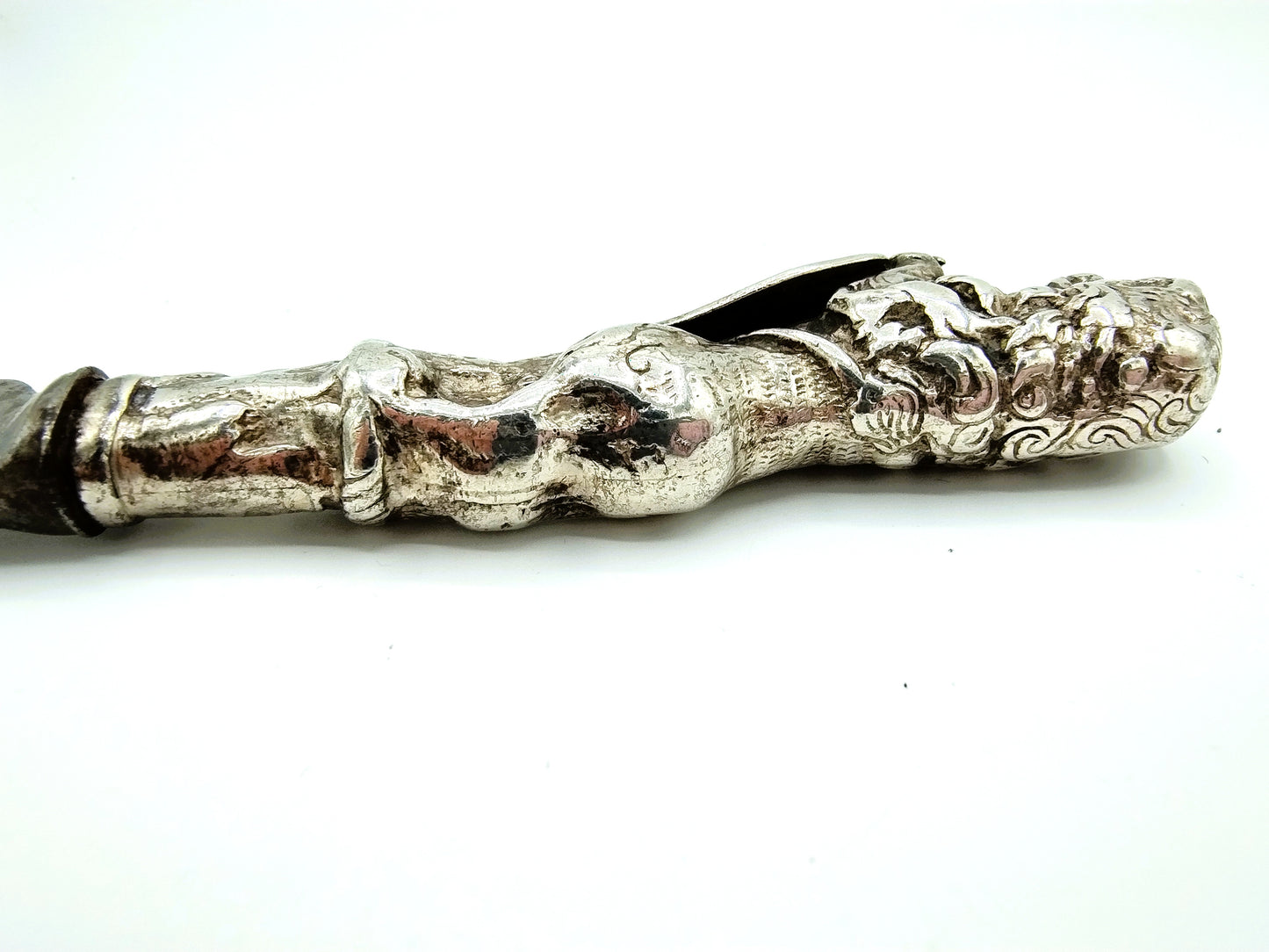 Silver knife handle, France (?), 18th century