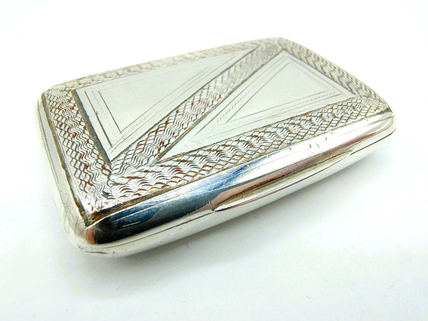 Silver pill box, G. Heath of Howson / London, 19th century