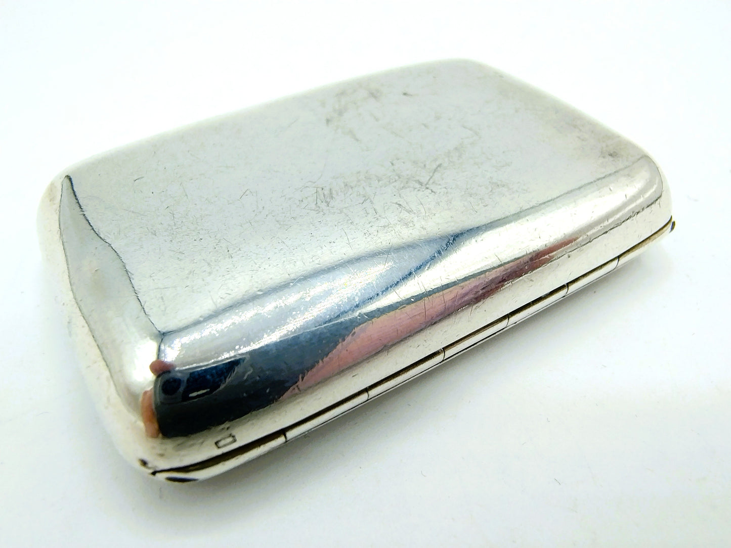 Silver pill box, G. Heath of Howson / London, 19th century