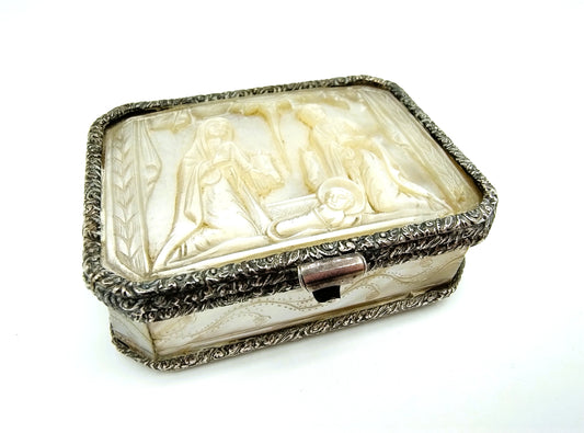 Silver mother-of-pearl box, O. Joling / Midwolda, 19th century