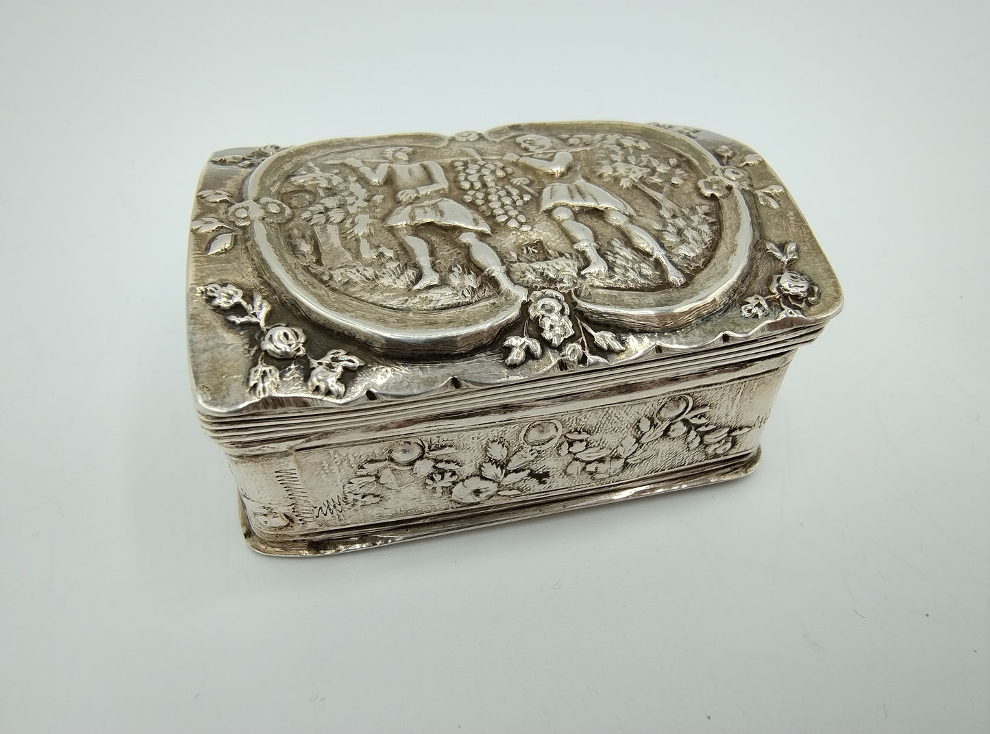 Silver snuff box, J. Kooiman / Schoonhoven, 19th century