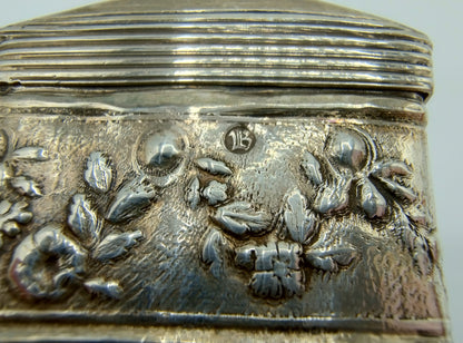 Silver snuff box, J. Kooiman / Schoonhoven, 19th century