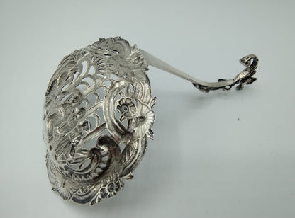 Silver sugar spoon, J. Feddema / Leeuwarden, 18th century