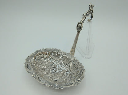 Silver sugar spoon, J. Feddema / Leeuwarden, 18th century