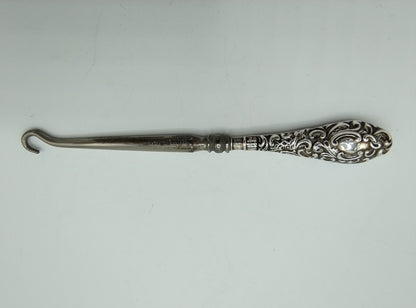 Lace hook with silver handle, Crisford &amp; Norris / Birmingham, 20th century