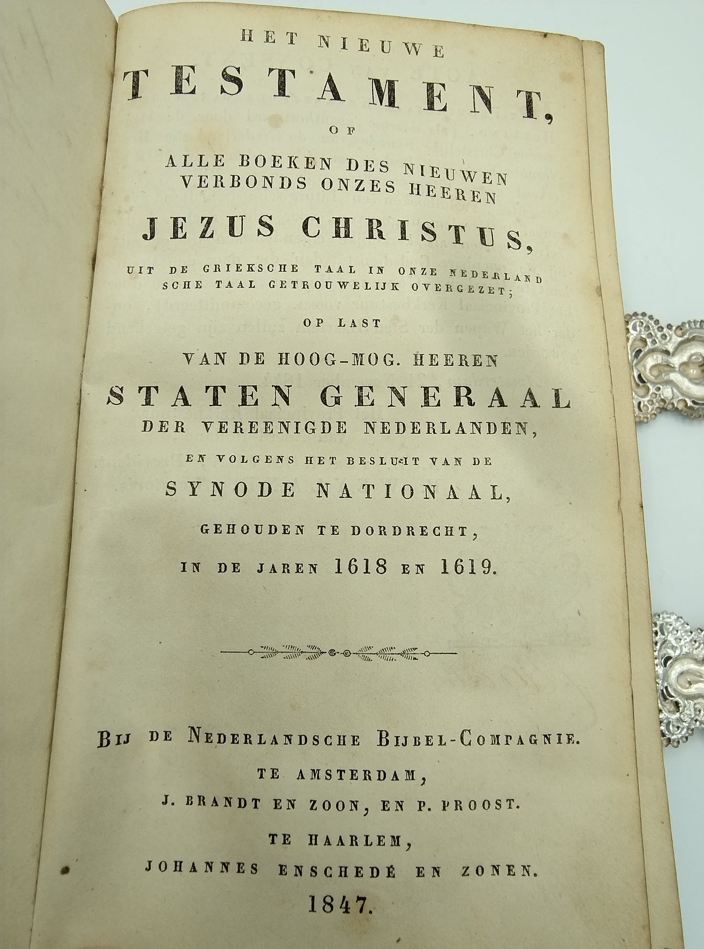 Bibel mit Silberverschlüssen, AJ Nobel / Schoonhoven, 19. Jahrhundert