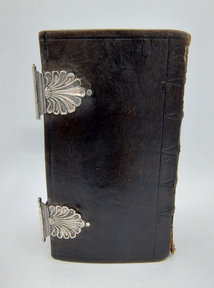 Bible with silver locks, P. Lobensteijn / Schoonhoven, 19th century