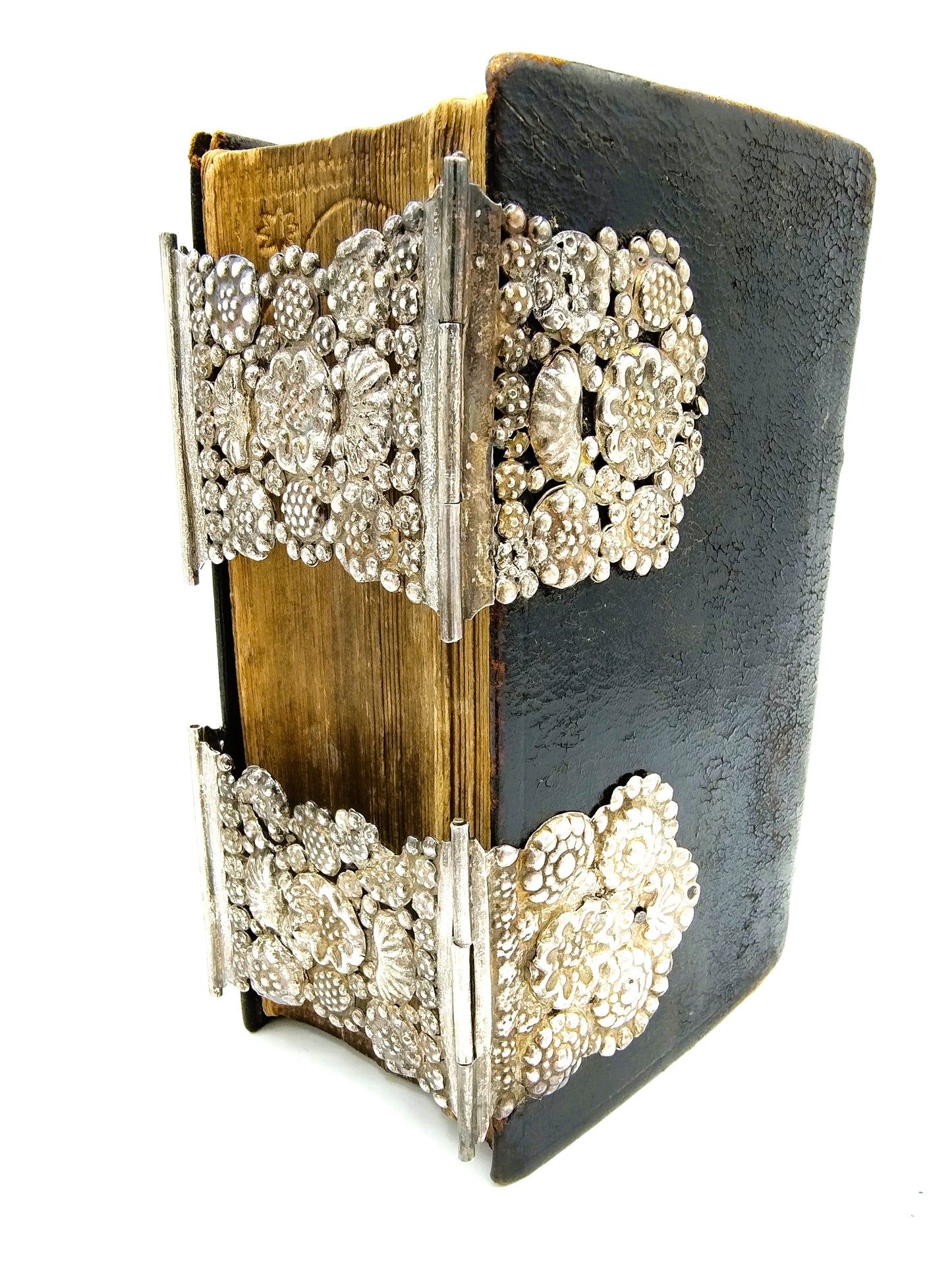 Bible with silver locks, J. Jonker / Meppel, 19th century