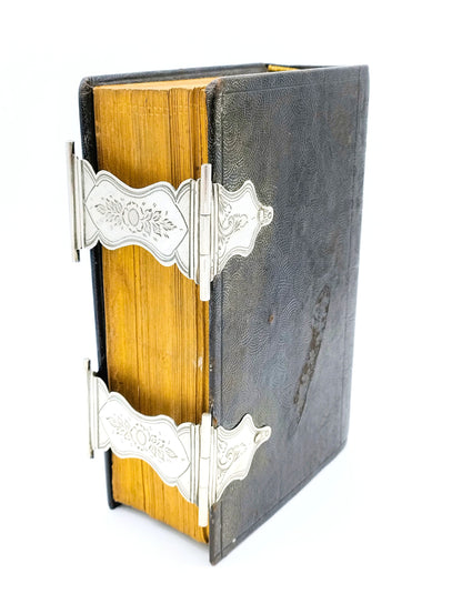 Bible with silver locks, J. Kooiman / Schoonhoven, 19th century