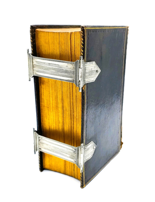 Bible with silver clasps, HH van de Dool / Schoonhoven, 19th century