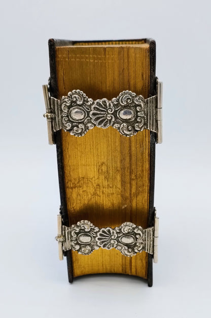 Bible with silver clasps, AO Drost / Staphorst, 20th century