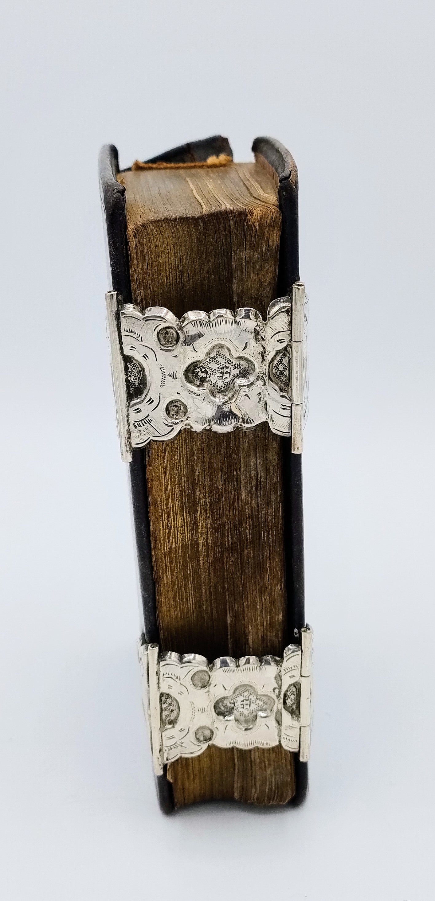 Bible with silver clasps, KJ Kanninga / Drachten, 19th century