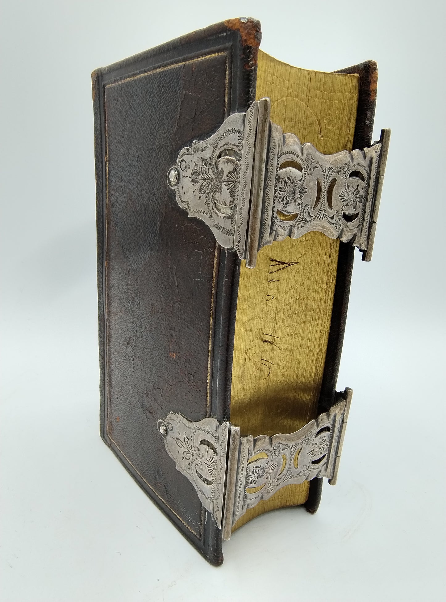 Bible with silver clasps, C. Capoen / Schoonhoven, 20th century