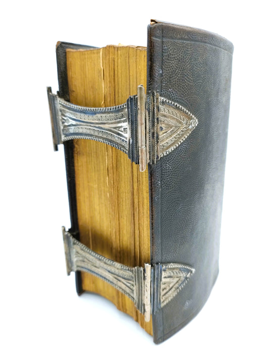 Bible with silver clasps, JP Paulides / Heerenveen, 19th century