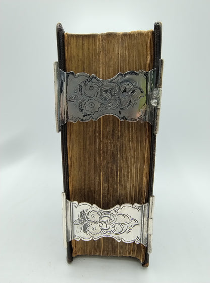 Bible with silver clasps, AJ Nobel / Schoonhoven, 19th century