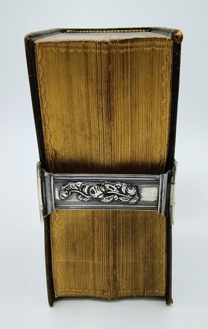 Bible with silver lock, IA van der Cop / Deventer, 19th century