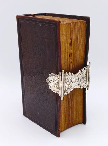 Bible with silver lock, AJ Nobel / Schoonhoven, 19th century