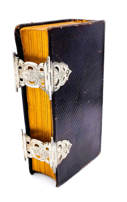 Bible with silver clasps, AJ Nobel / Schoonhoven, 19th century