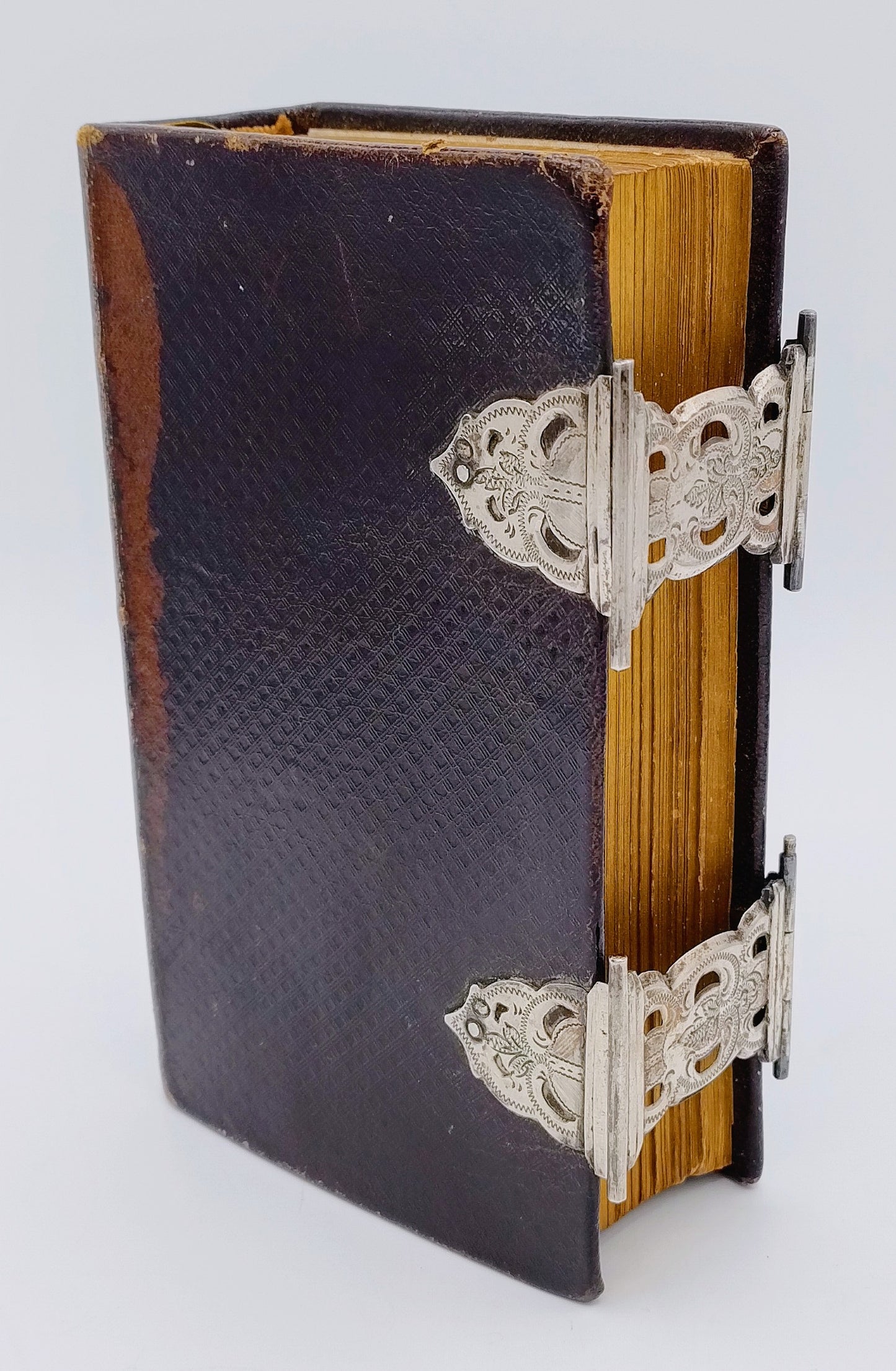 Bible with silver clasps, AJ Nobel / Schoonhoven, 19th century