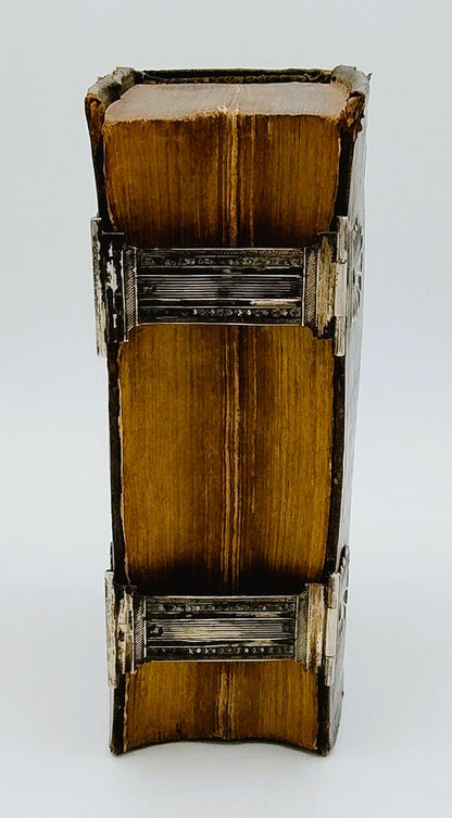 Bible with silver clasps, G. van Ewijck / Schoonhoven, 19th century