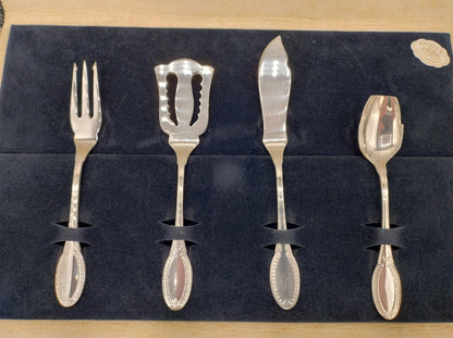 4-Piece silver Hors D'oeuvre set, Greggio, Tencarola, 20th century