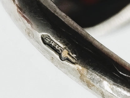 Zilveren ring met granaat, 835, 18 mm