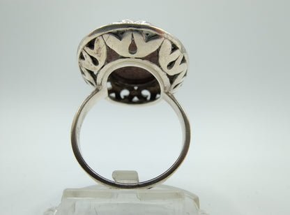 Silver ring with agate or sunstone, 800