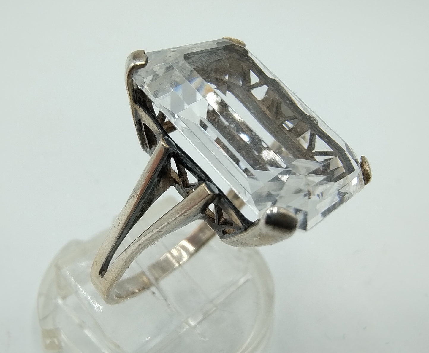 Zilveren ring met kristal, 925