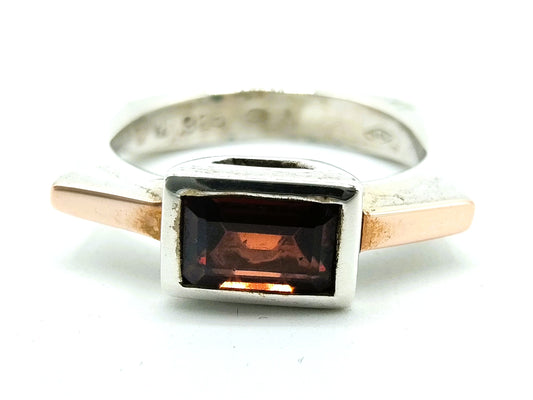 Silver/gold ring with garnet, 925/585, 16.5 mm