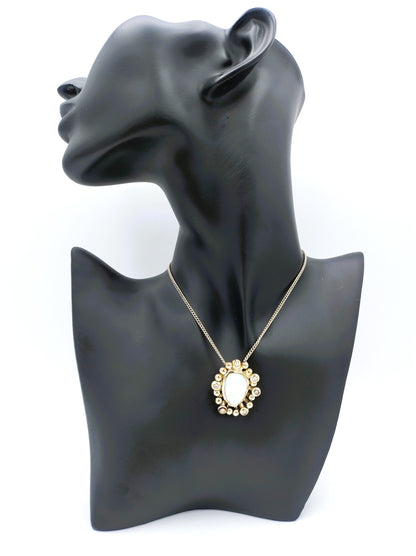 Gold-plated silver pendant with mother of pearl and 6 zirconias