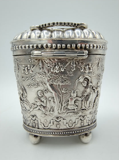 Silver tea caddy, M. de Pleyt, J. van den Berg / Schoonhoven, 20th century