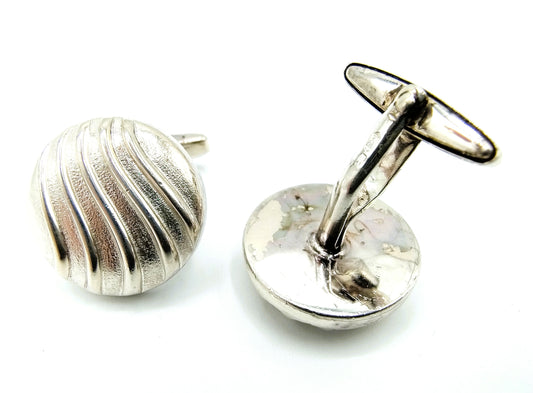 Silver cufflinks, 835