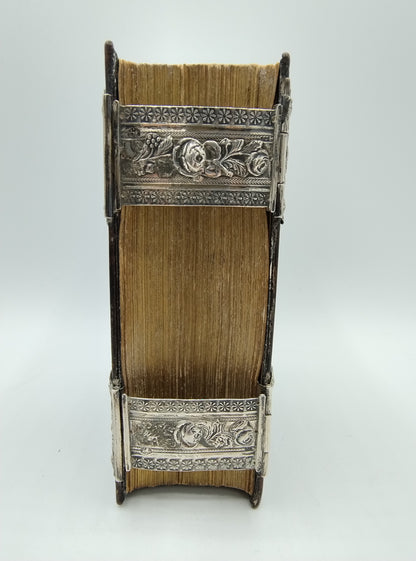 Bible with silver clasps, ST Reitsma / Lemmer, Sneek, 19th century