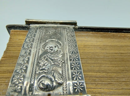 Bible with silver clasps, ST Reitsma / Lemmer, Sneek, 19th century