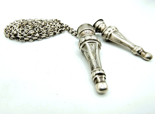 Silver jasseron chain with knitting caps, 19th century