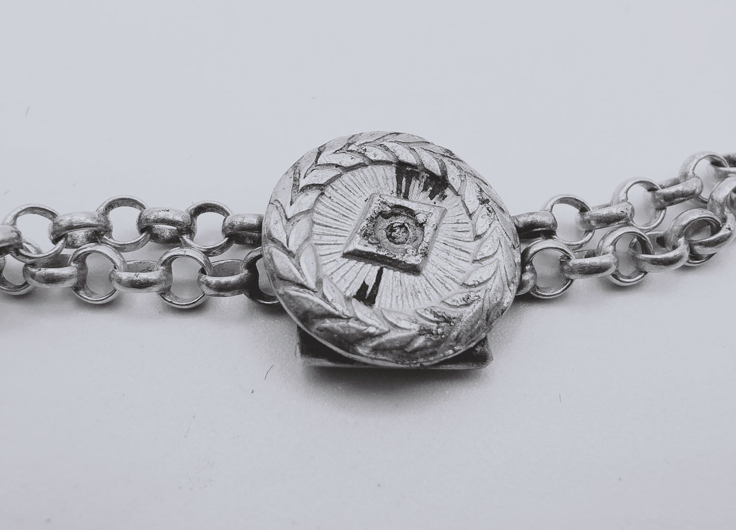 Silver watch chain, 835