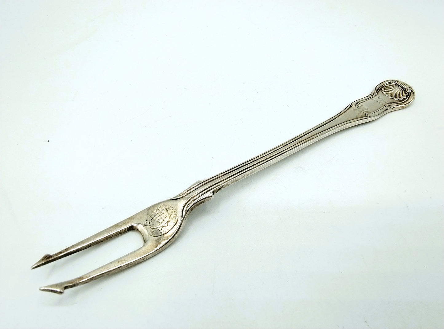 Silver oyster fork, W. Gibson &amp; J. Langman / London, 19th century