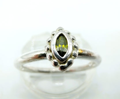 Silver ring with green stone, 925, 17.75 mm