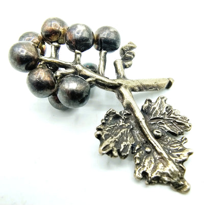 Silver miniature, bunch of grapes, 835