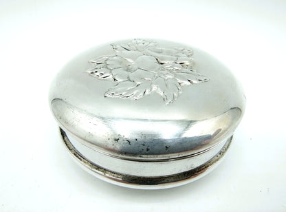 Silver box with lid, Italy, 800