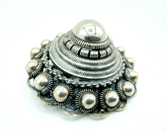 Silver Zeeland button, pendant / brooch