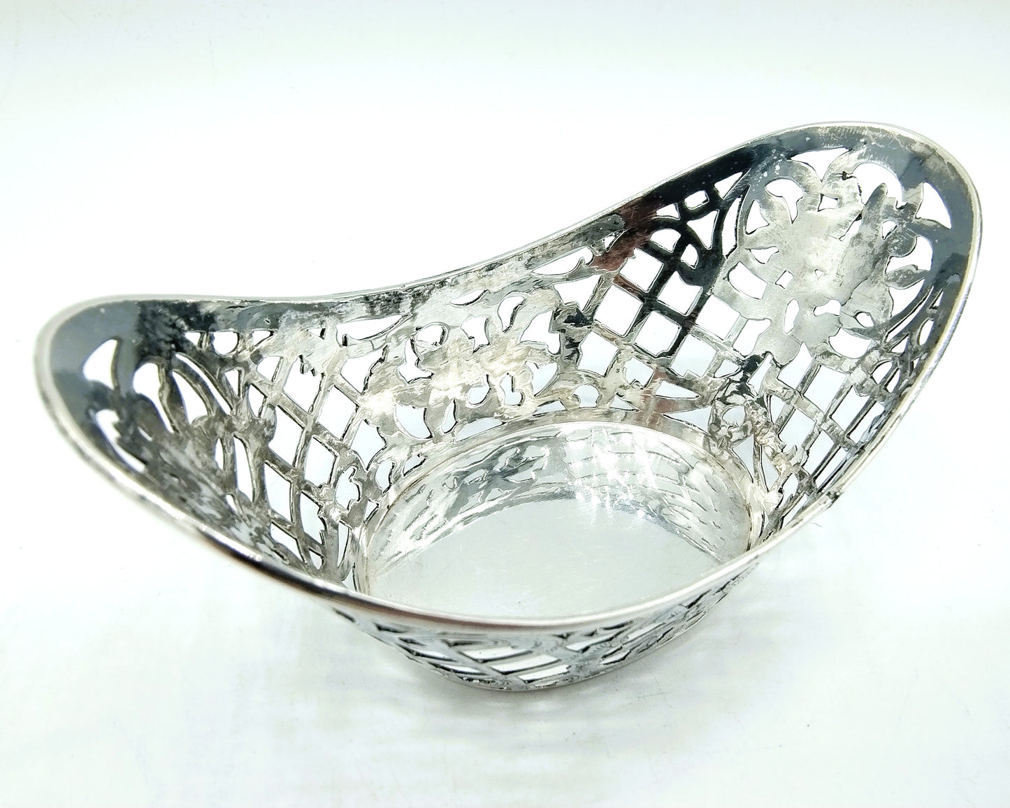 Silver chocolate basket, M. Mayer / Mainz / Germany, 800