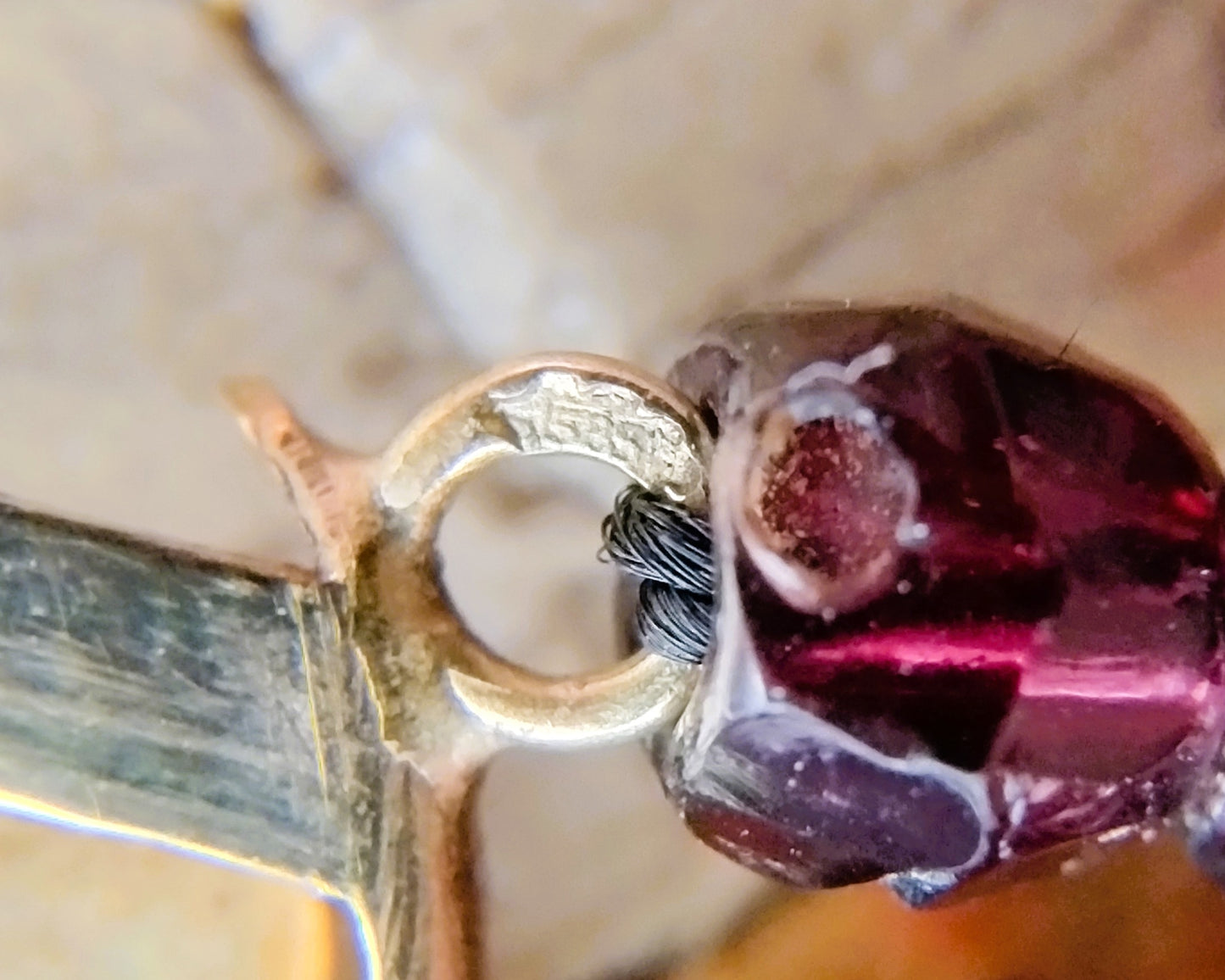 (Glass) garnet bracelet with gold clasp, 20th century