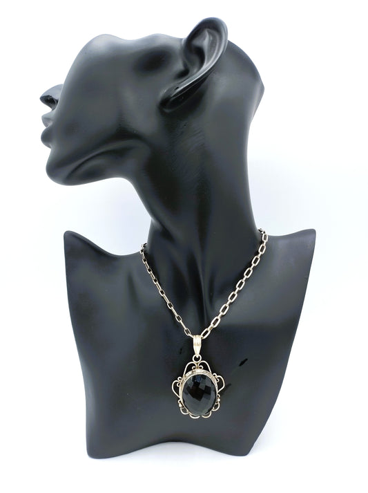 Silver necklace with jet pendant, 835