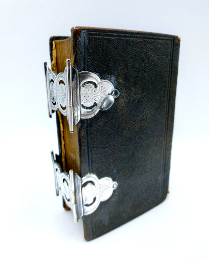 Bible with silver clasps, AJ Nobel / Schoonhoven, 19th century