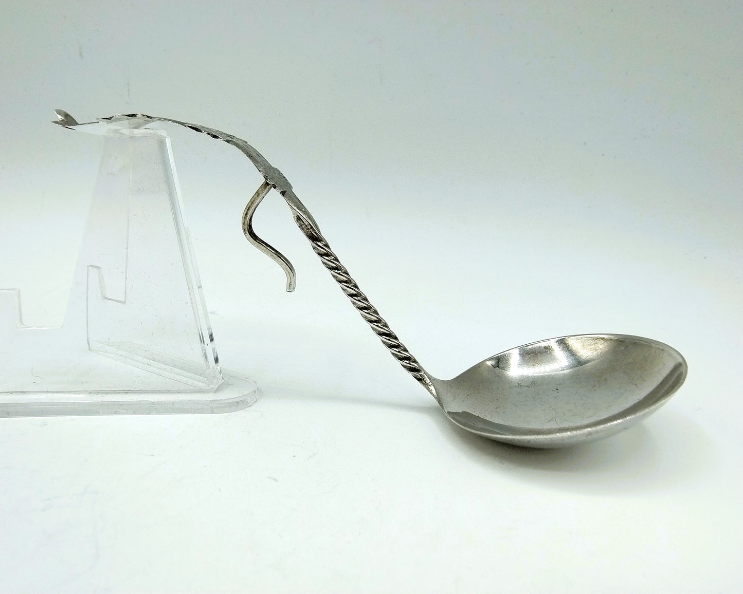 Silver cream spoon, P. van Oostrom / Schoonhoven, 20th century (2)